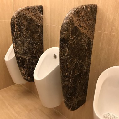 Gran Hotel Miramar, baños con urinarios Geberit Preda (© Estudio Seguí)