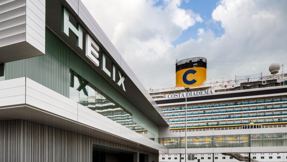 Helix Cruise Center, puerto de Barcelona Helix Cruise Center, puerto de Barcelona