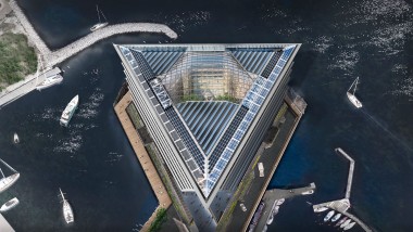 La construcción de la cubierta triangular, incluida la cúpula de cristal, tiene que resistir el viento y las inclemencias del tiempo a pesar de lo expuesta que está debido a su ubicación (©Foster&Partners)