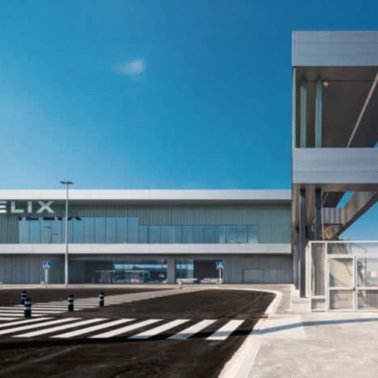 Helix Cruise Center, vista general de la terminal (©Batlle i Roig Arquitectura) Helix Cruise Center, vista general de la terminal (©Batlle i Roig Arquitectura)