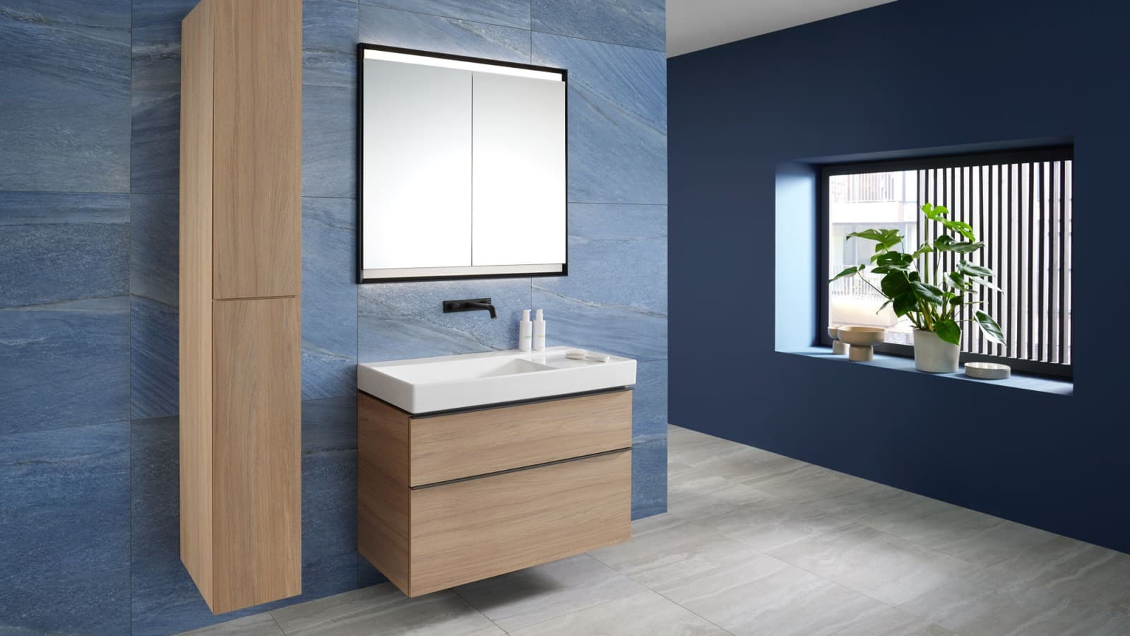 Mix & Match: lavabo Geberit ONE con el mueble alto y el bajo Geberit iCon Mix & Match: lavabo Geberit ONE con el mueble alto y el bajo Geberit iCon