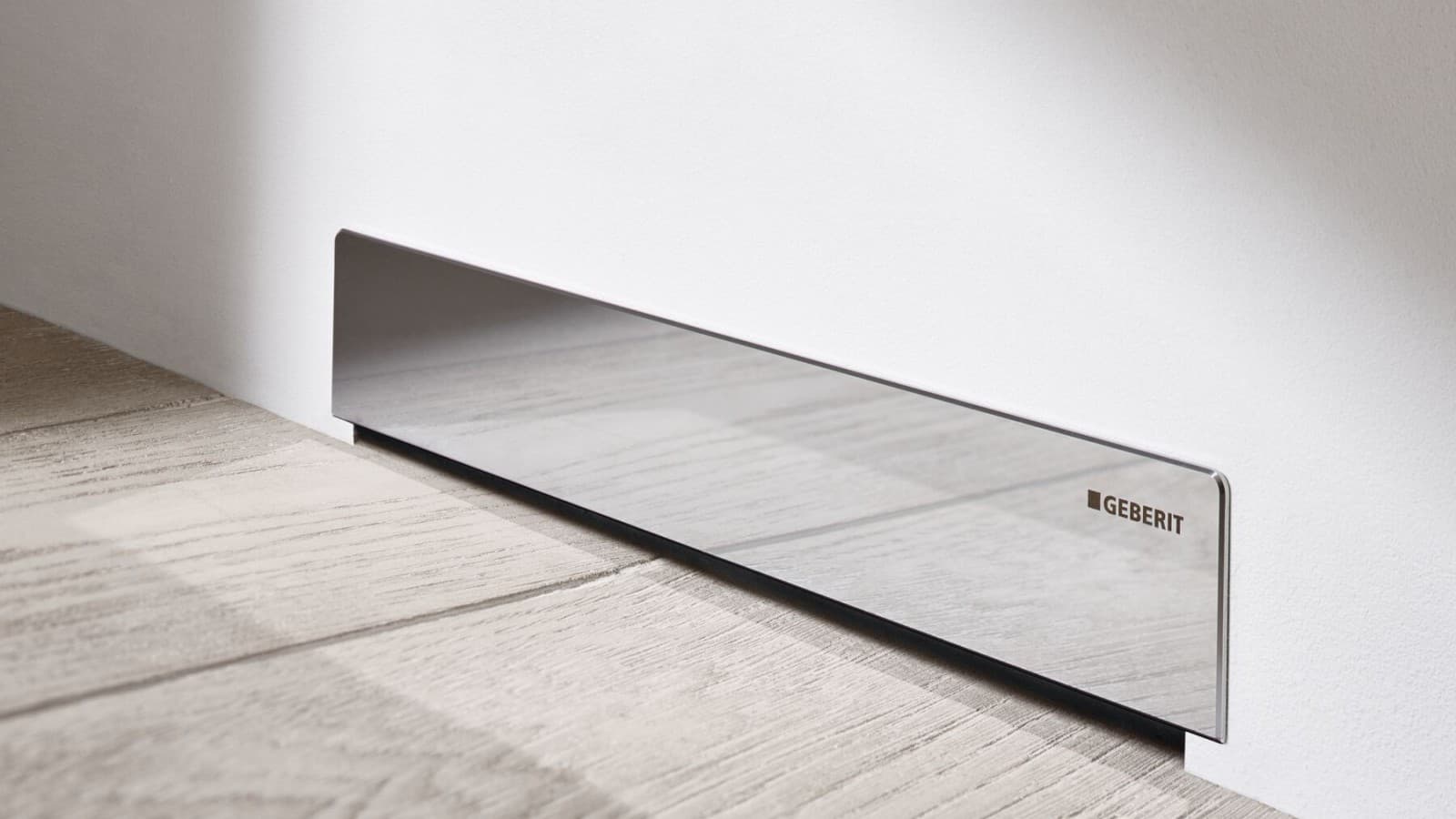 Geberit CleanWall en acero inoxidable pulido Geberit CleanWall en acero inoxidable pulido