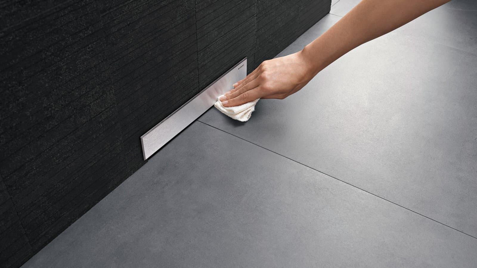 Geberit Wall Drain para duchas de obra integradas en el pavimento (© Geberit) Geberit Wall Drain para duchas de obra integradas en el pavimento (© Geberit)