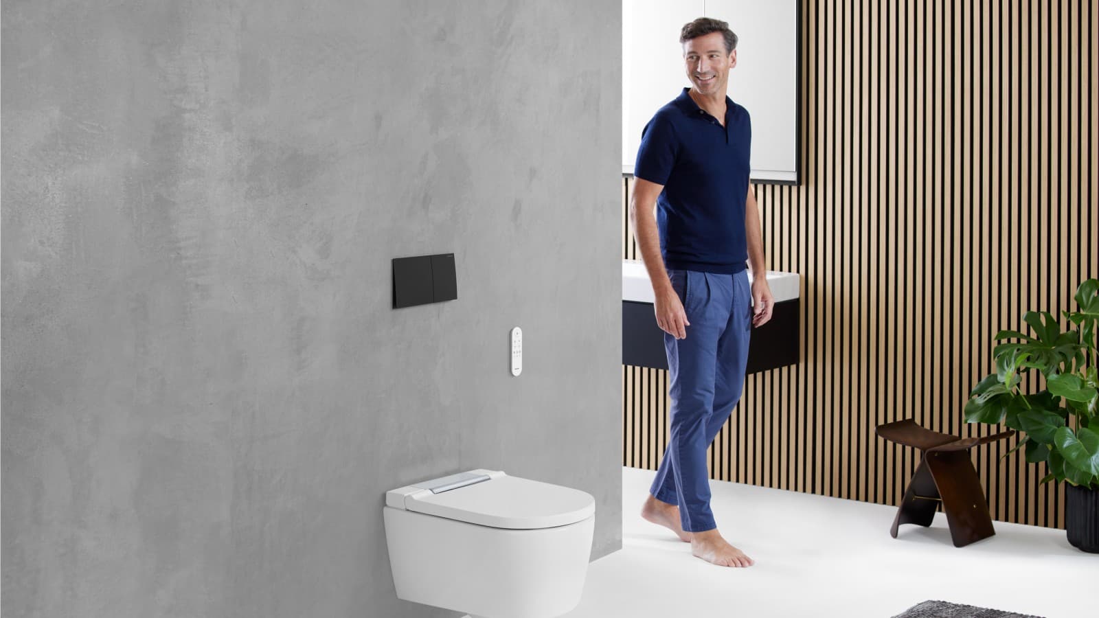 Inodoro bidé AquaClean Sela en un baño Geberit Inodoro bidé AquaClean Sela en un baño Geberit